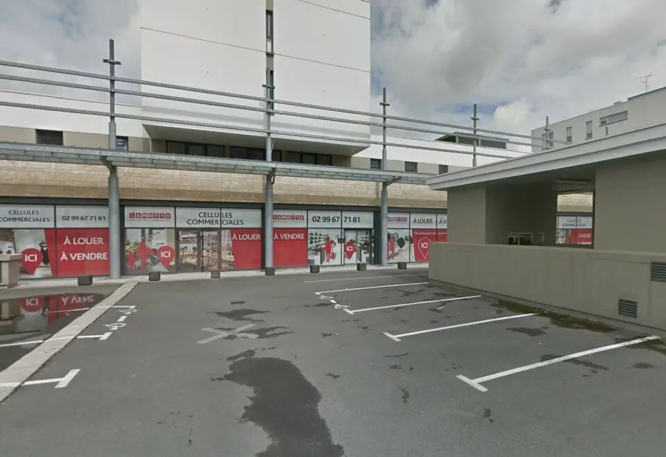 Local commercial dans Rennes à louer Photo de l’immeuble– Image 1 sur 5