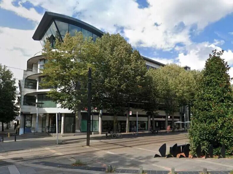 Local commercial dans Nantes à louer - Photo de l’immeuble – Image 1 sur 1