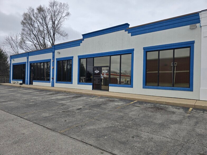 430 Swift Rd, Addison, IL à louer - Photo de l’immeuble – Image 2 sur 17