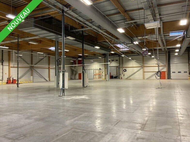 Industriel/Logistique dans Porcelette à vendre - Photo de l’immeuble – Image 1 sur 3