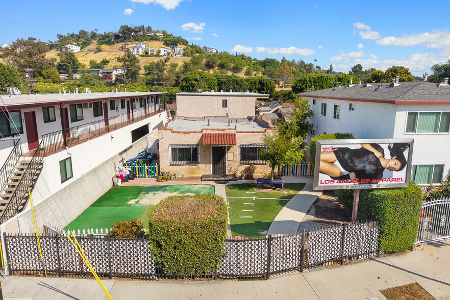 3636 Eagle Rock Blvd, Los Angeles, CA à vendre - Photo de l’immeuble – Image 2 sur 17