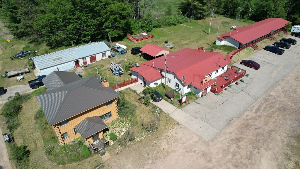 N13903 State Road 80, Necedah, WI à vendre Photo de l’immeuble– Image 1 sur 31