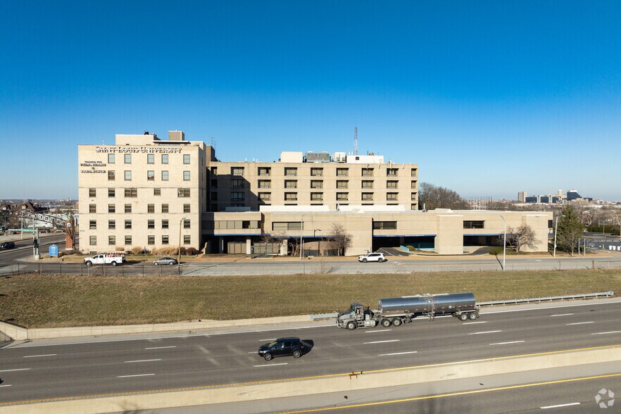 3545 Lafayette Ave, Saint Louis, MO à vendre - Photo de l’immeuble – Image 2 sur 4