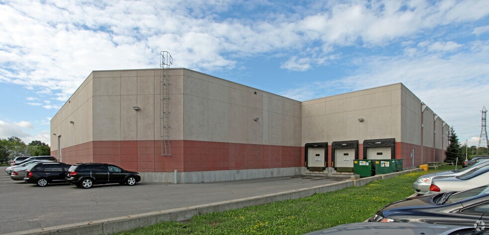 110 Clegg Rd, Markham, ON à louer - Photo de l’immeuble – Image 2 sur 4