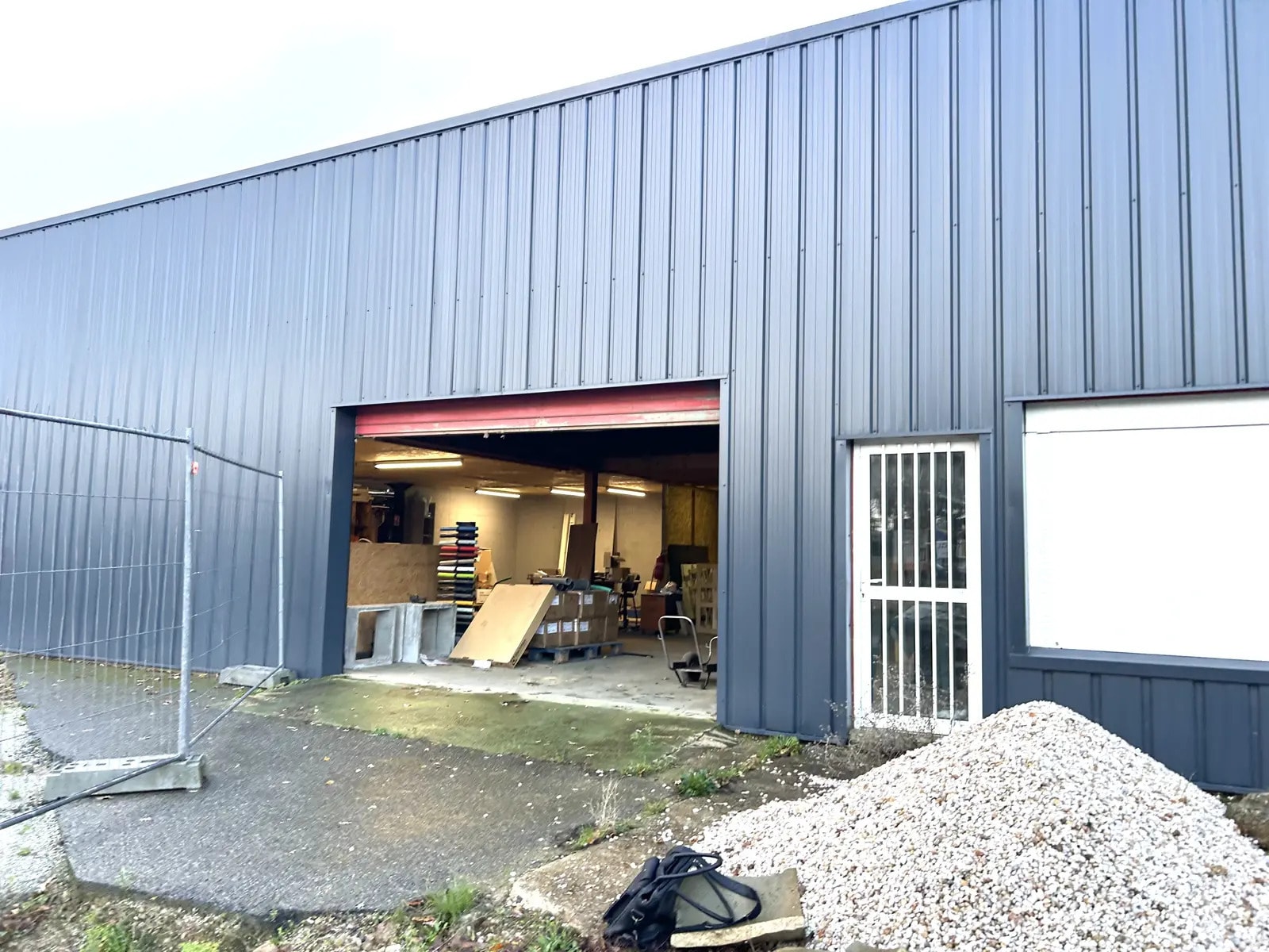 Industriel/Logistique dans Sarzeau à louer Photo de l’immeuble– Image 1 sur 6