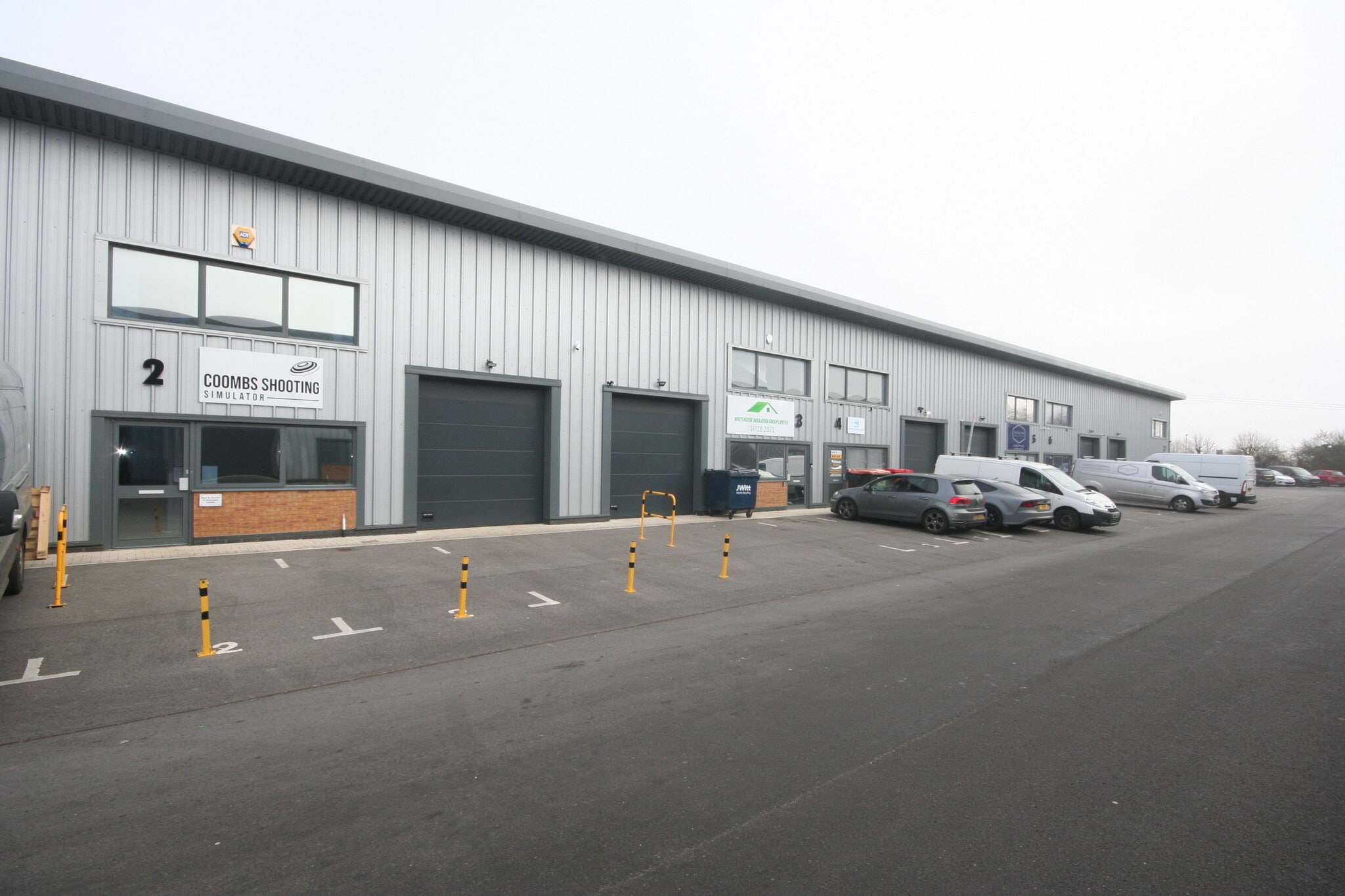 Commerce Close, Westbury à louer Photo de l’immeuble– Image 1 sur 2