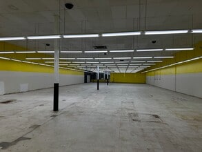 700 Beverly Pike, Elkins, WV à louer Photo intérieure– Image 2 sur 2
