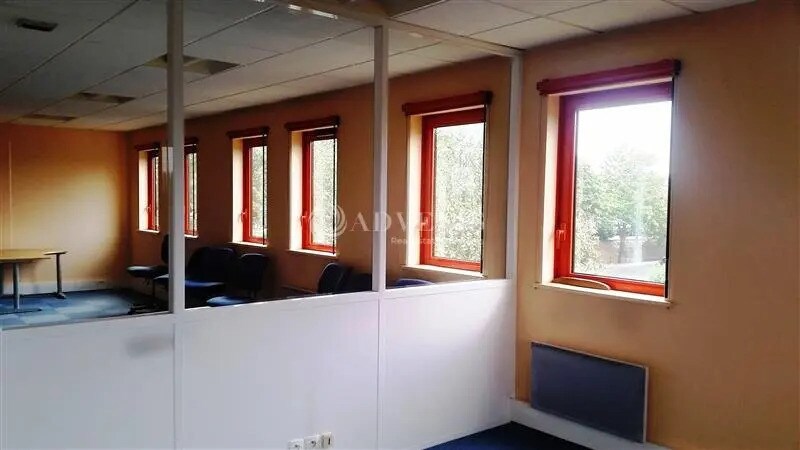 Bureau dans Créteil à louer - Photo de l’immeuble – Image 3 sur 8