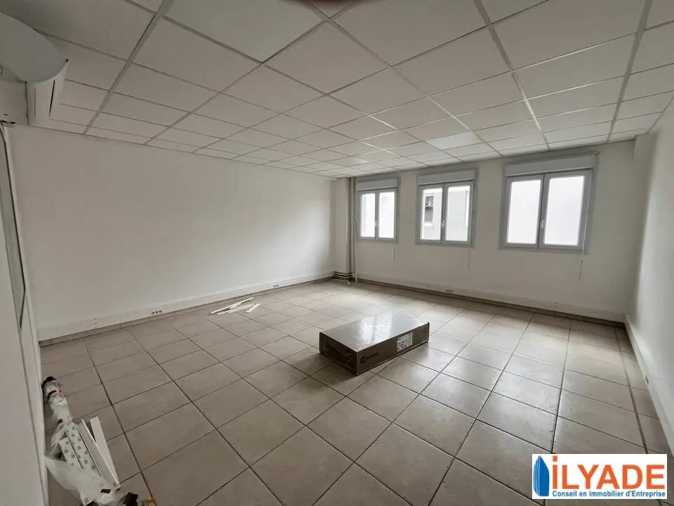 Bureau dans Meyreuil à louer Photo intérieure– Image 1 sur 8