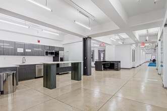 295 Madison Ave, New York, NY à louer Photo intérieure– Image 2 sur 11