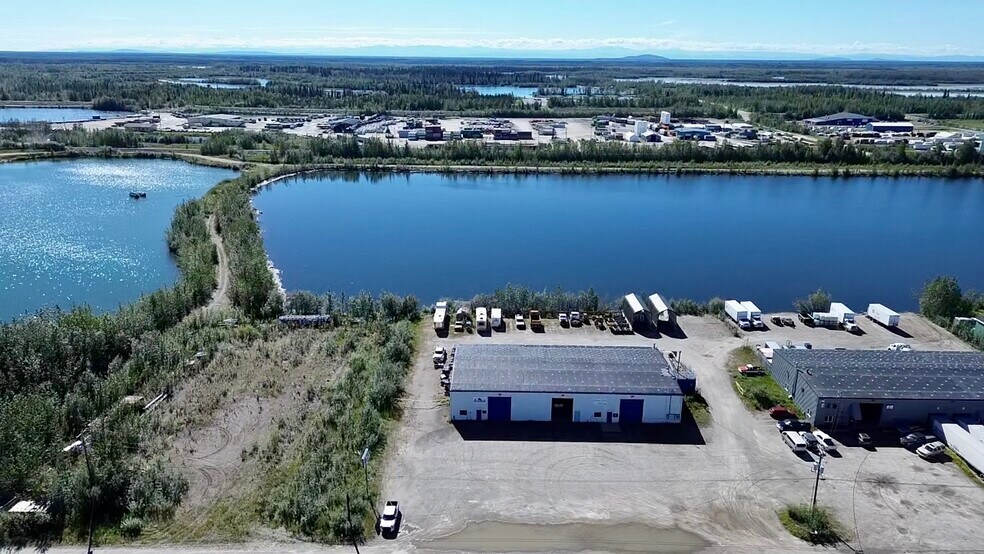 1285 Queens Way, Fairbanks, AK à vendre - Photo de l’immeuble – Image 3 sur 65
