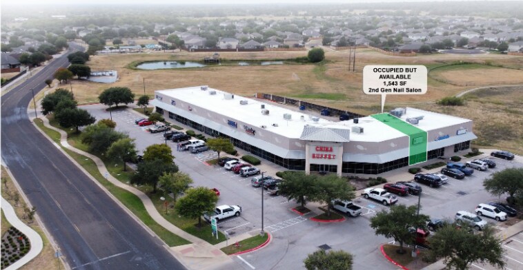 210 Hunters Crossing, Cedar Creek, TX à louer - Photo de l’immeuble – Image 1 sur 5
