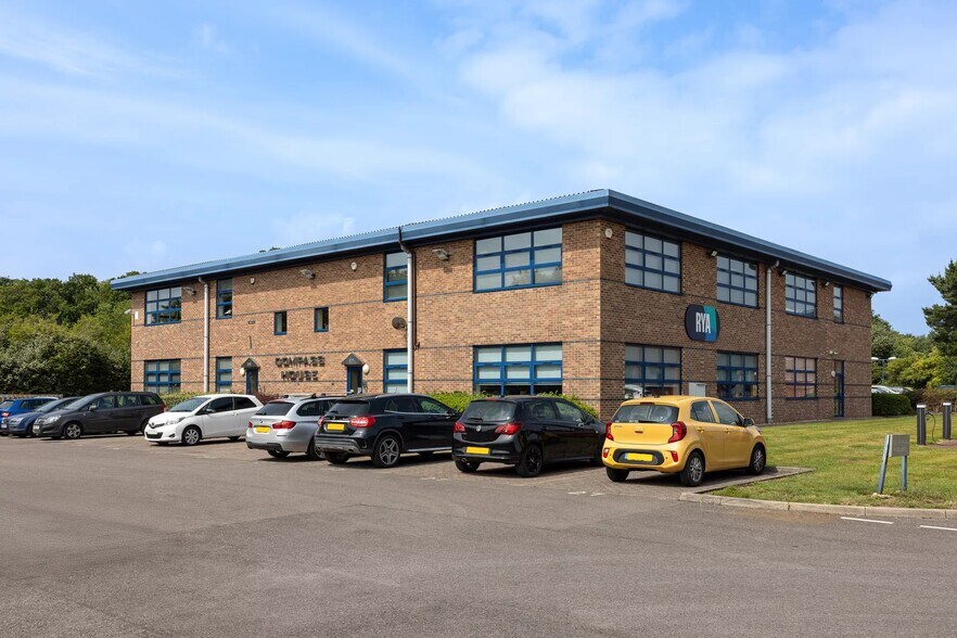 27 Ensign Way, Southampton à louer - Photo de l’immeuble – Image 2 sur 2