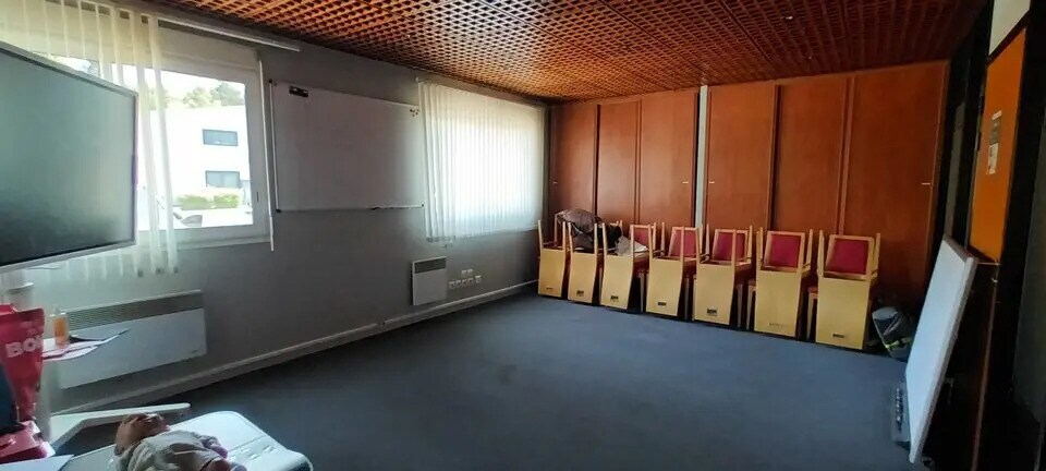 Local d’activités dans Le Havre à louer - Photo de l’immeuble – Image 3 sur 4