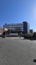 360 Neptune Ave, Brooklyn, NY à louer Photo intérieure– Image 1 sur 16