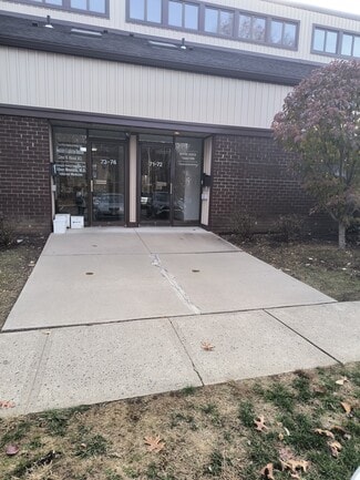 Plus de détails pour 67-74 Brunswick Woods Dr, East Brunswick, NJ - Bureau à louer