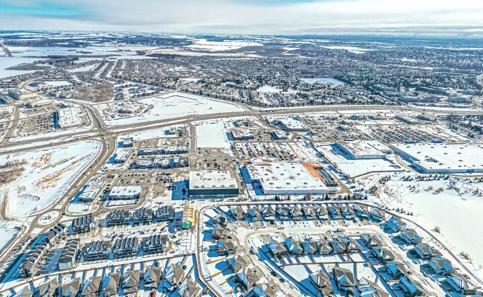 800 St Albert Rd, St. Albert, AB à louer - Autre – Image 3 sur 5