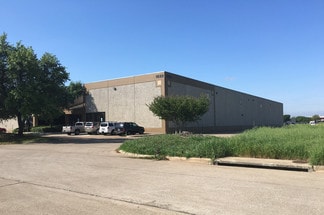 Plus de détails pour 1533 Crescent Dr, Carrollton, TX - Industriel/Logistique à louer
