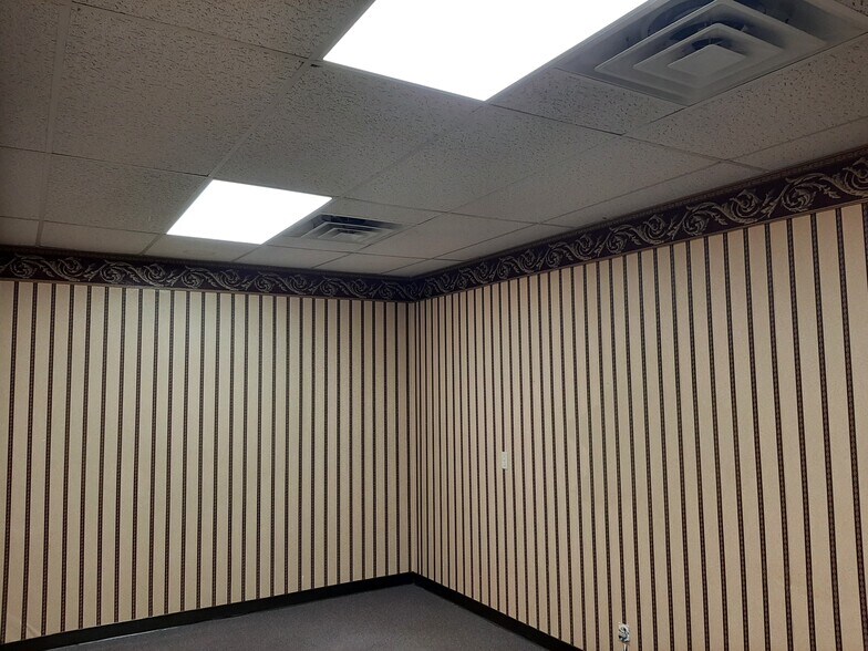 1437 Main St, Buffalo, NY à louer - Photo intérieure – Image 3 sur 6
