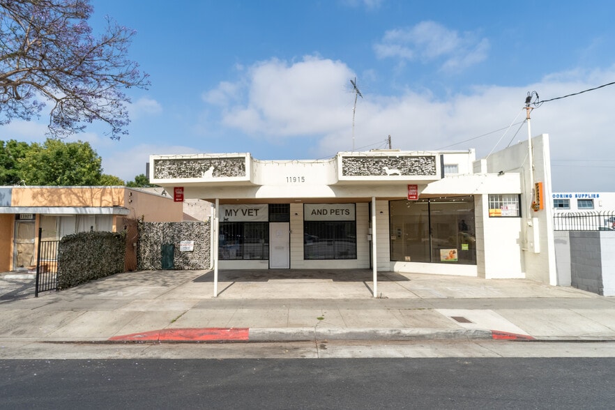 11915 Inglewood Ave, Hawthorne, CA à vendre - Photo de l’immeuble – Image 2 sur 26