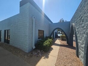 519 W Lone Cactus Dr, Phoenix, AZ à louer Photo intérieure– Image 1 sur 4