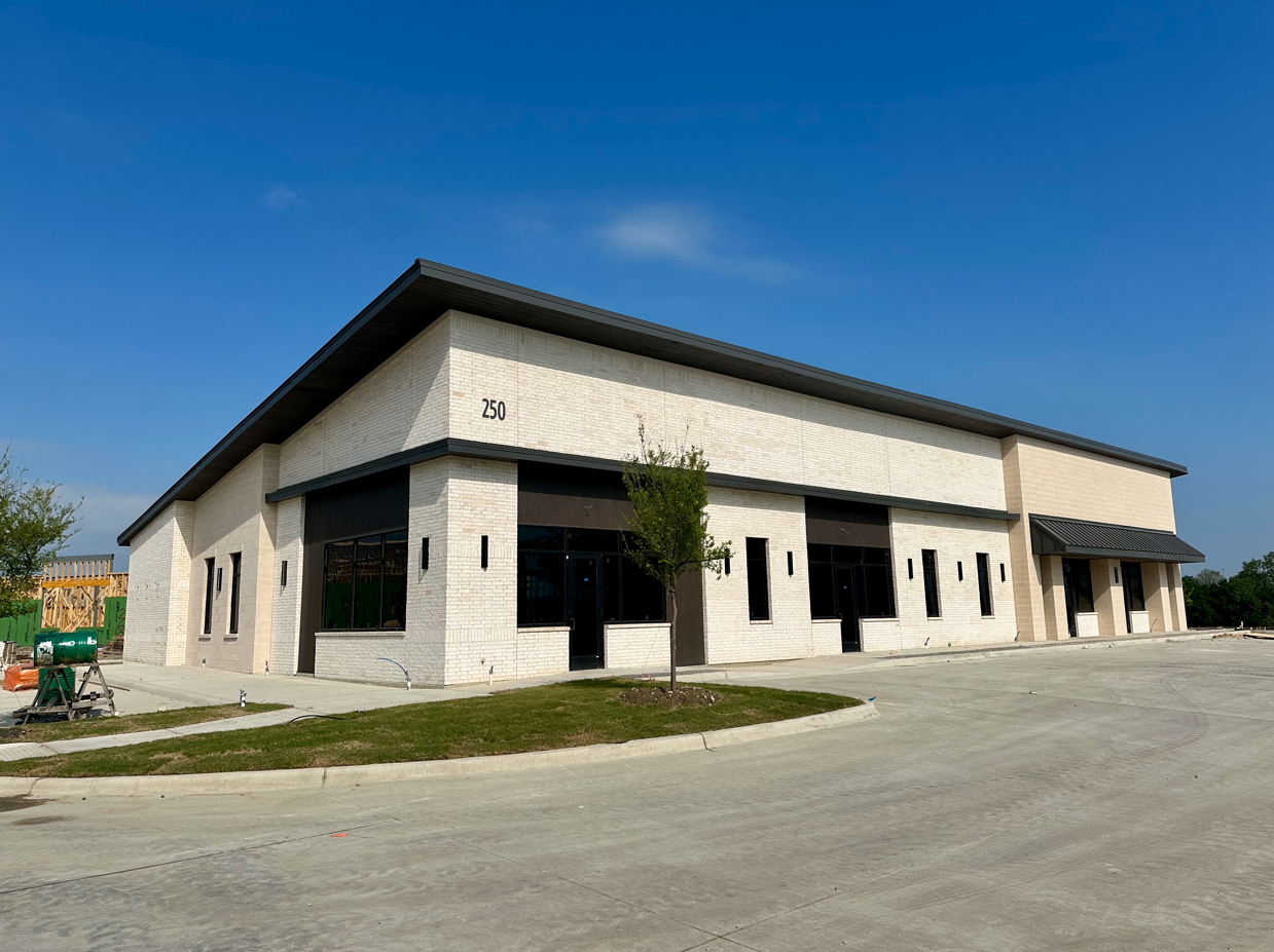 200 W John W Carpenter Fwy, Irving, TX à vendre Photo de l’immeuble– Image 1 sur 7