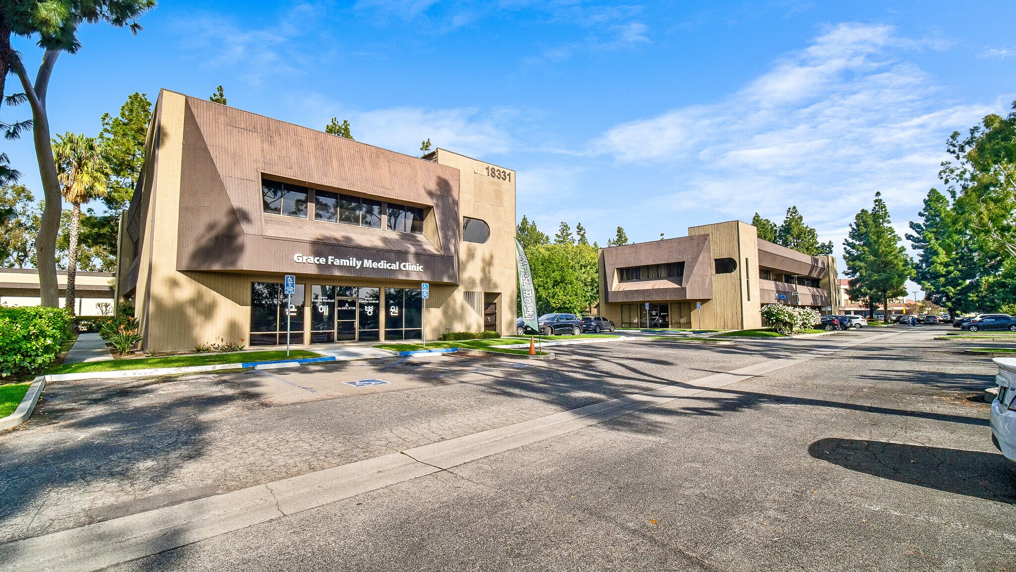 18327 Gridley Rd rd, Cerritos, CA à vendre Photo principale– Image 1 sur 66