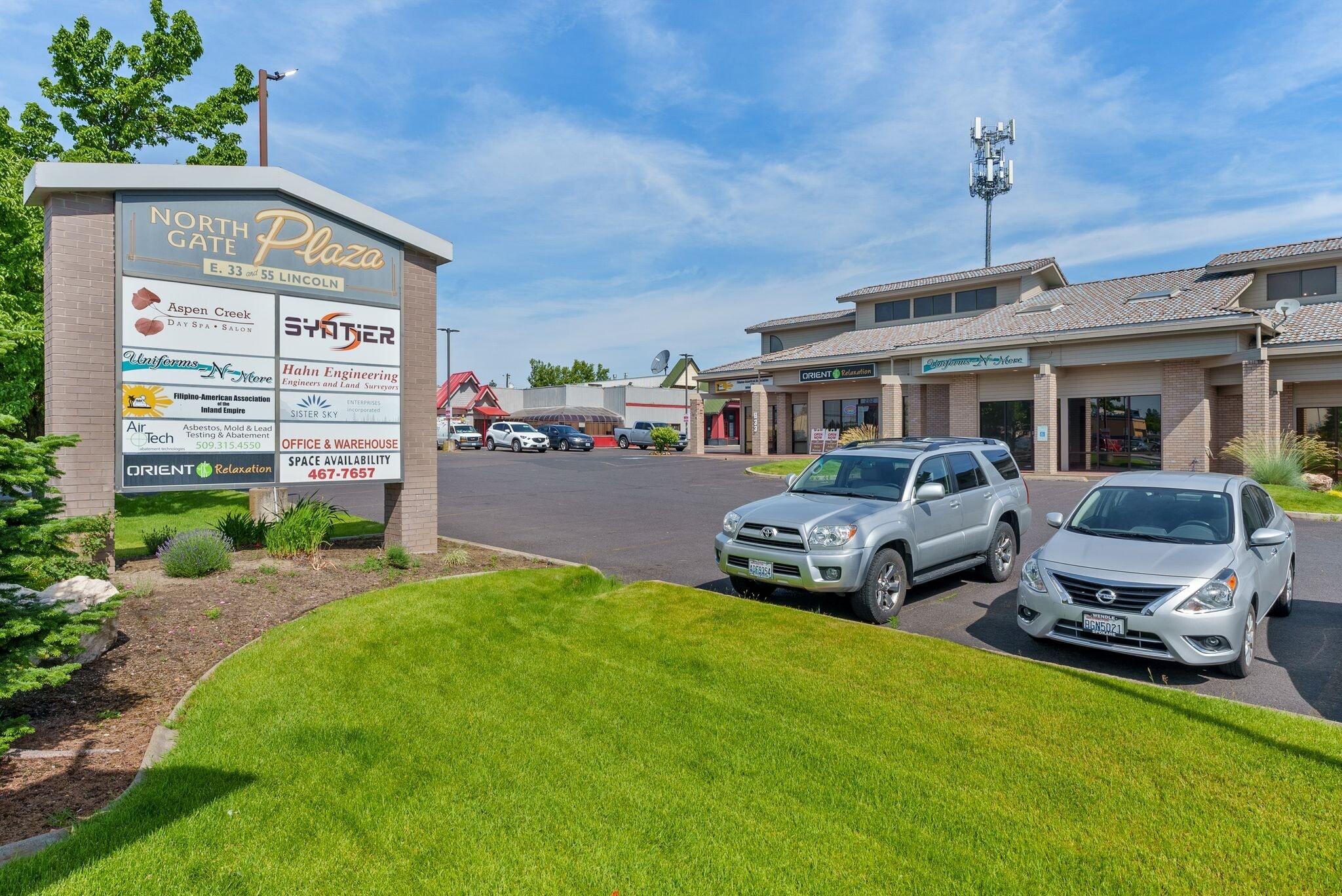 33 E Lincoln Rd, Spokane, WA à louer Photo de l’immeuble– Image 1 sur 2
