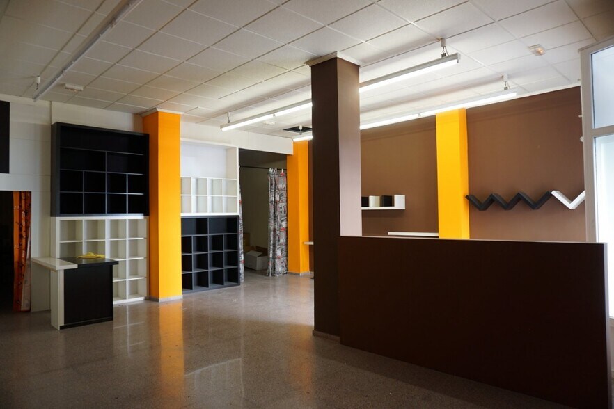 Local commercial dans Petrer, Alicante à louer - Photo intérieure – Image 1 sur 4