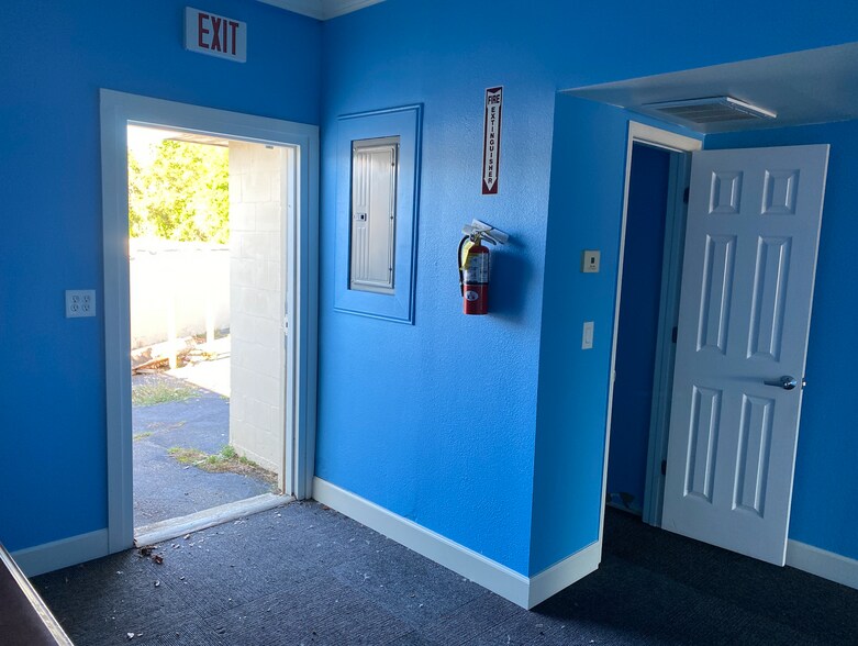 1200 Deltona Blvd, Deltona, FL à louer - Photo intérieure – Image 3 sur 5
