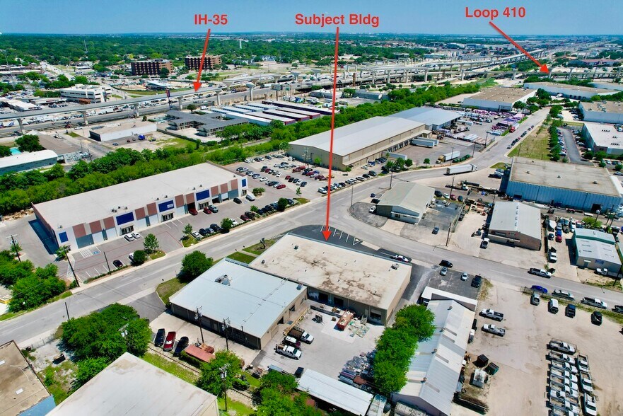 9707 Ball St, San Antonio, TX à louer - Photo principale – Image 1 sur 7