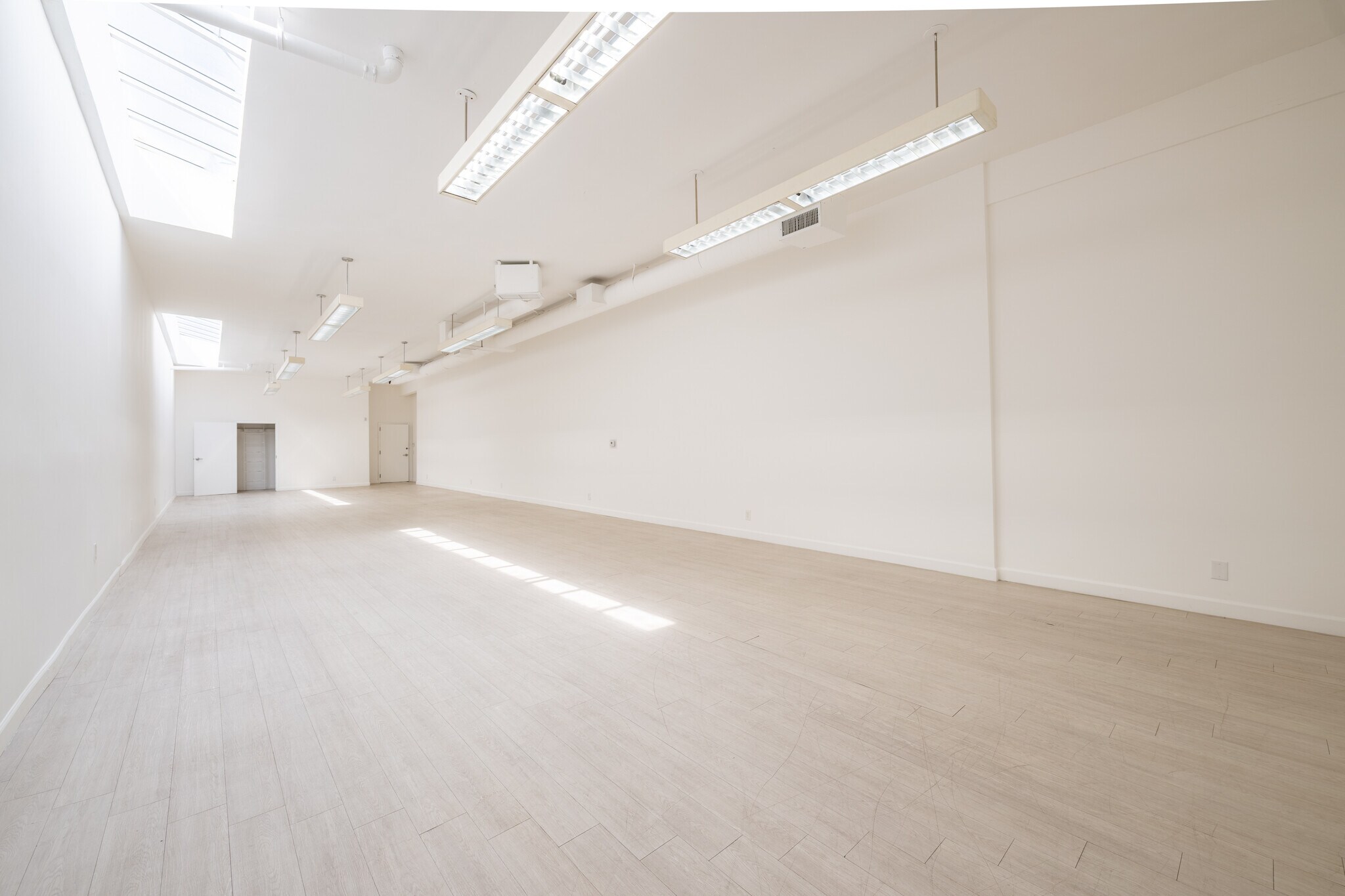 2842-2912 Colorado Ave, Santa Monica, CA à louer Photo intérieure– Image 1 sur 2