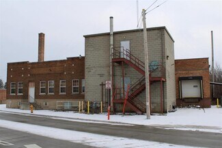 Plus de détails pour 240 W Division St, Fond Du Lac, WI - Industriel/Logistique à vendre