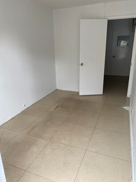 500 N Dixie Hwy, Hollywood, FL à louer - Photo intérieure – Image 3 sur 7