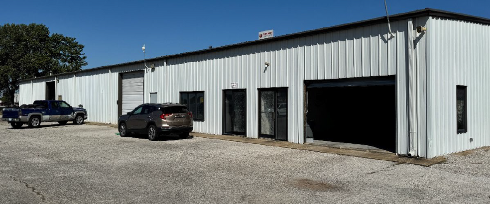 421 Greenwood Ln, Bowling Green, KY à louer - Photo de l’immeuble – Image 2 sur 3