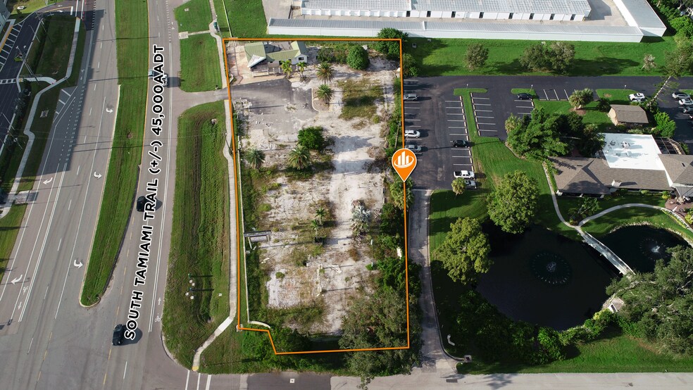 8927 S Tamiami Trl, Sarasota, FL à vendre - Photo de l’immeuble – Image 2 sur 3