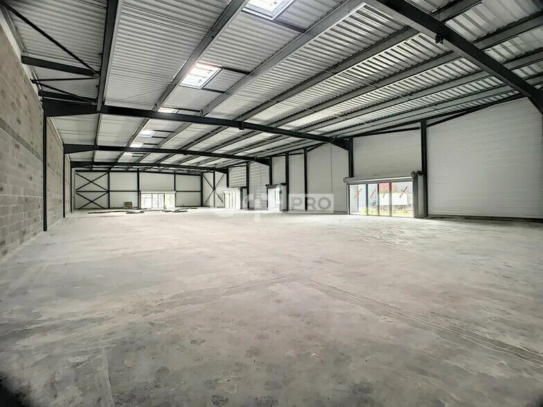 Local commercial dans Anse à vendre - Photo de l’immeuble – Image 1 sur 7