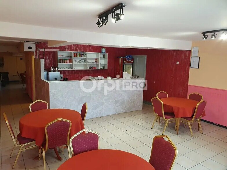 Local commercial dans Reims à vendre - Photo de l’immeuble – Image 2 sur 7