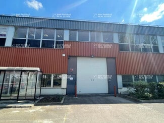 Plus de détails pour Local d'activités à louer