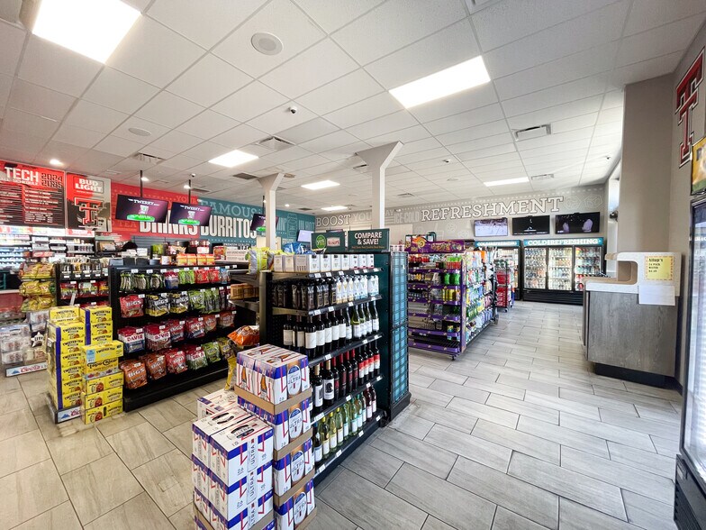 1111-1113 University Ave, Lubbock, TX à louer - Photo de l’immeuble – Image 3 sur 18