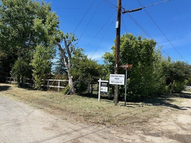 165 Leslie St, Los Alamos, CA à louer - Photo de l’immeuble – Image 1 sur 8