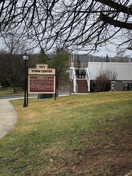 63-A Mountain Blvd., Warren, NJ à louer - Photo de l’immeuble – Image 2 sur 10