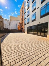 1122 Frankford Ave, Philadelphia, PA à louer Photo intérieure– Image 2 sur 3