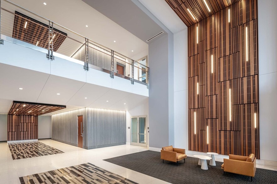 169 Inverness Dr W, Englewood, CO à louer - Photo intérieure – Image 3 sur 10