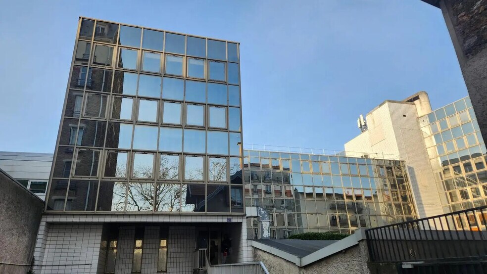 Bureau dans Boulogne-Billancourt à louer - Photo de l’immeuble – Image 3 sur 5