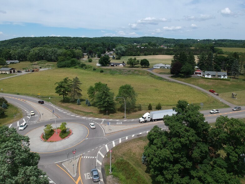565 State route 13, Horseheads, NY à vendre - Photo de l’immeuble – Image 1 sur 11