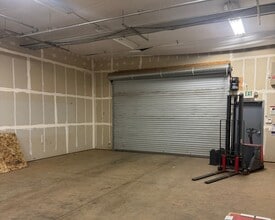 420 Sierra College Dr, Grass Valley, CA à louer Photo intérieure– Image 2 sur 9