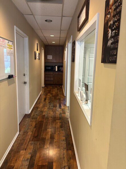 12750 Ventura Blvd, Studio City, CA à louer - Photo de l’immeuble – Image 3 sur 9