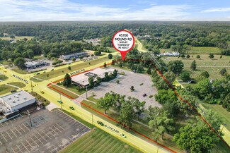 Plus de détails pour 45700 Mound Rd, Shelby Township, MI - Bureau/Local commercial à louer