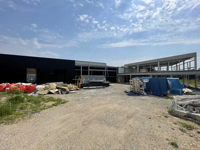 Plus de détails pour Bureau, Local d'activités à louer